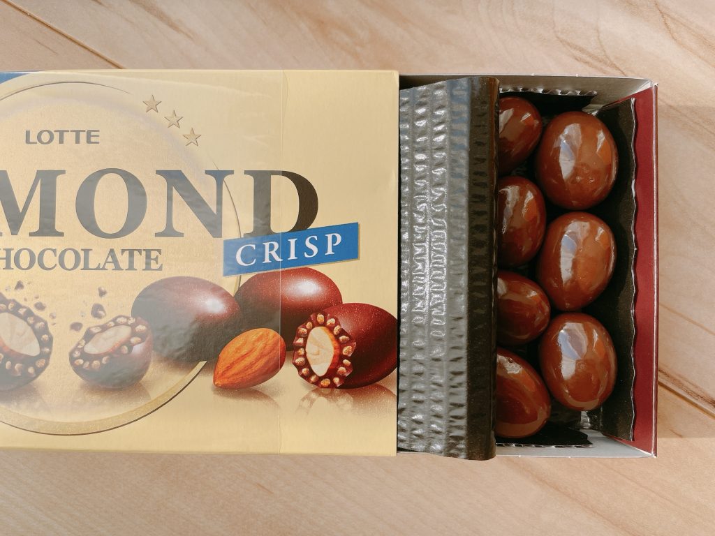 アーモンドチョコレートクリスプは食感が特徴