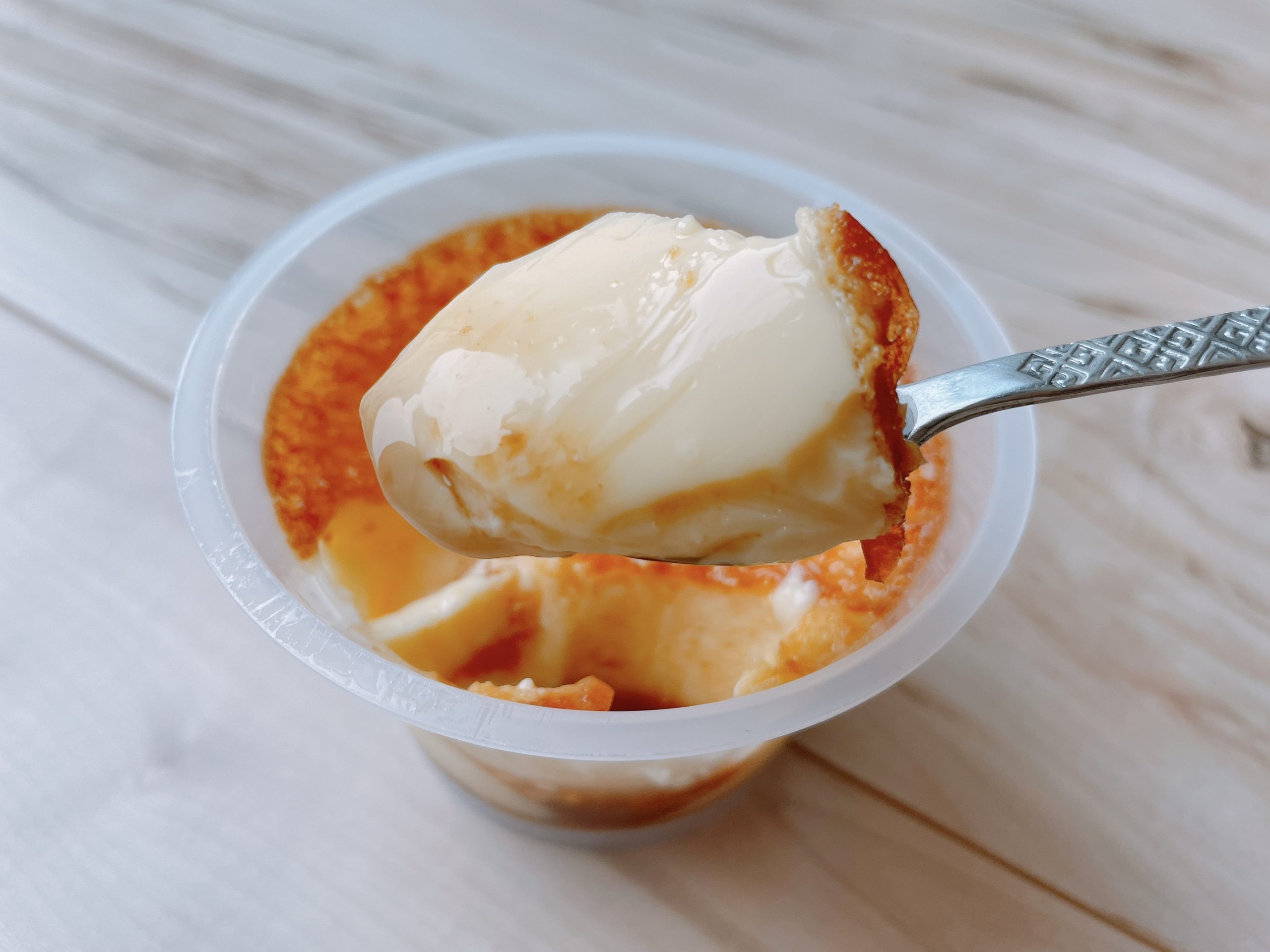 森永の焼プリン3つの層がそれぞれうまい