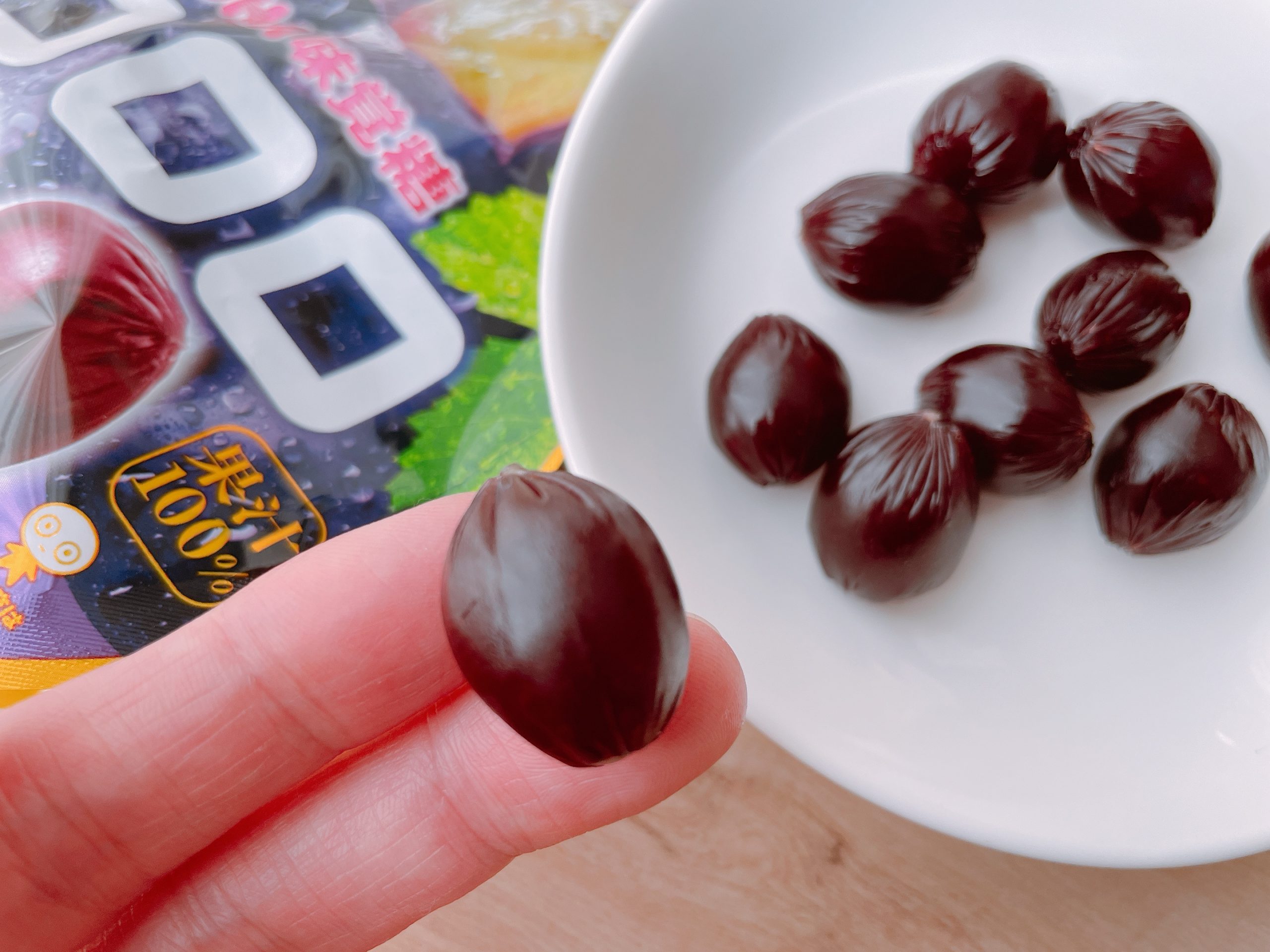 コロロ＜グレープ＞は、果物そのものを食べているような感じです