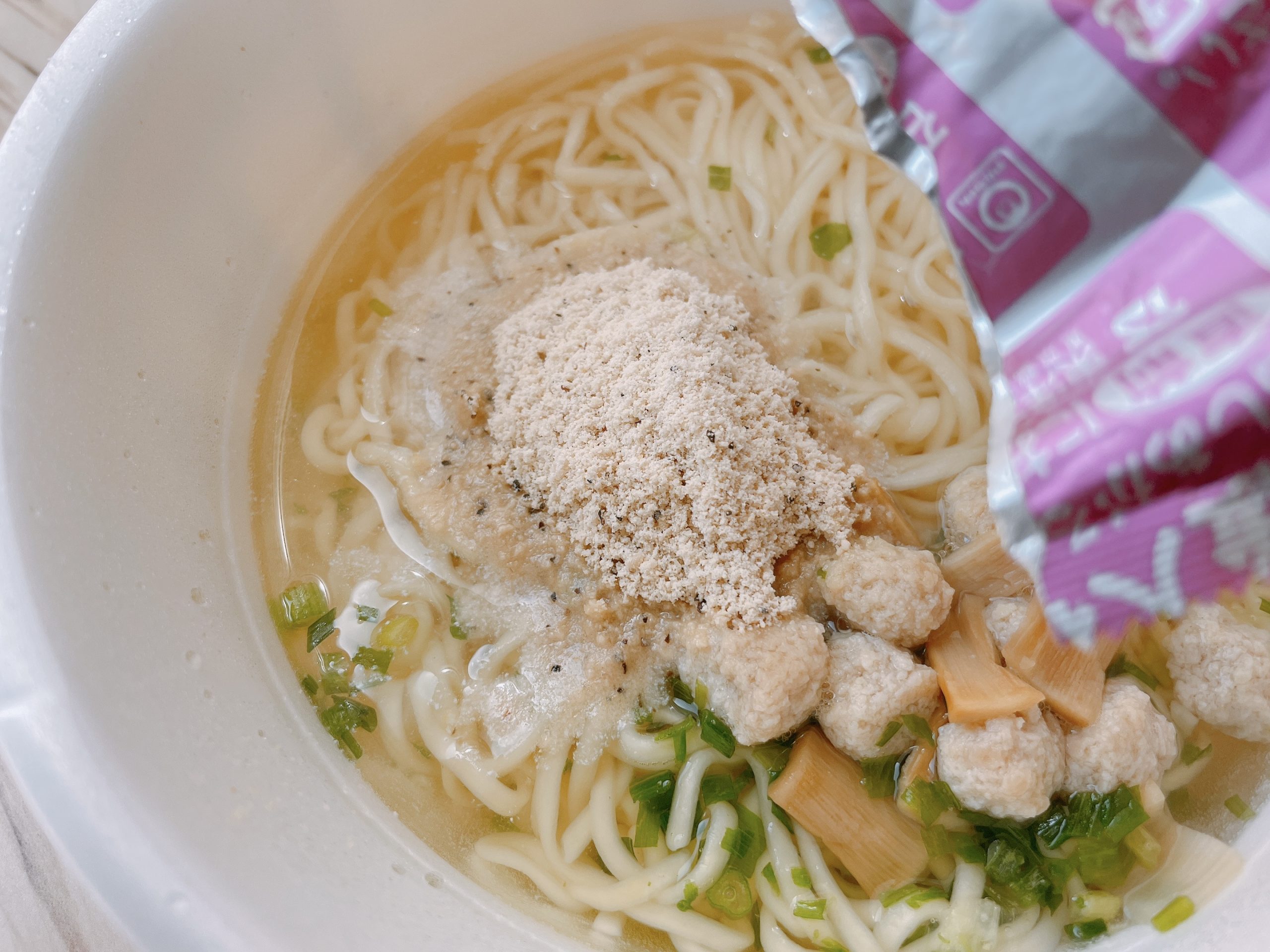 マルちゃん正麺 濃厚鶏白湯の粉末スープ