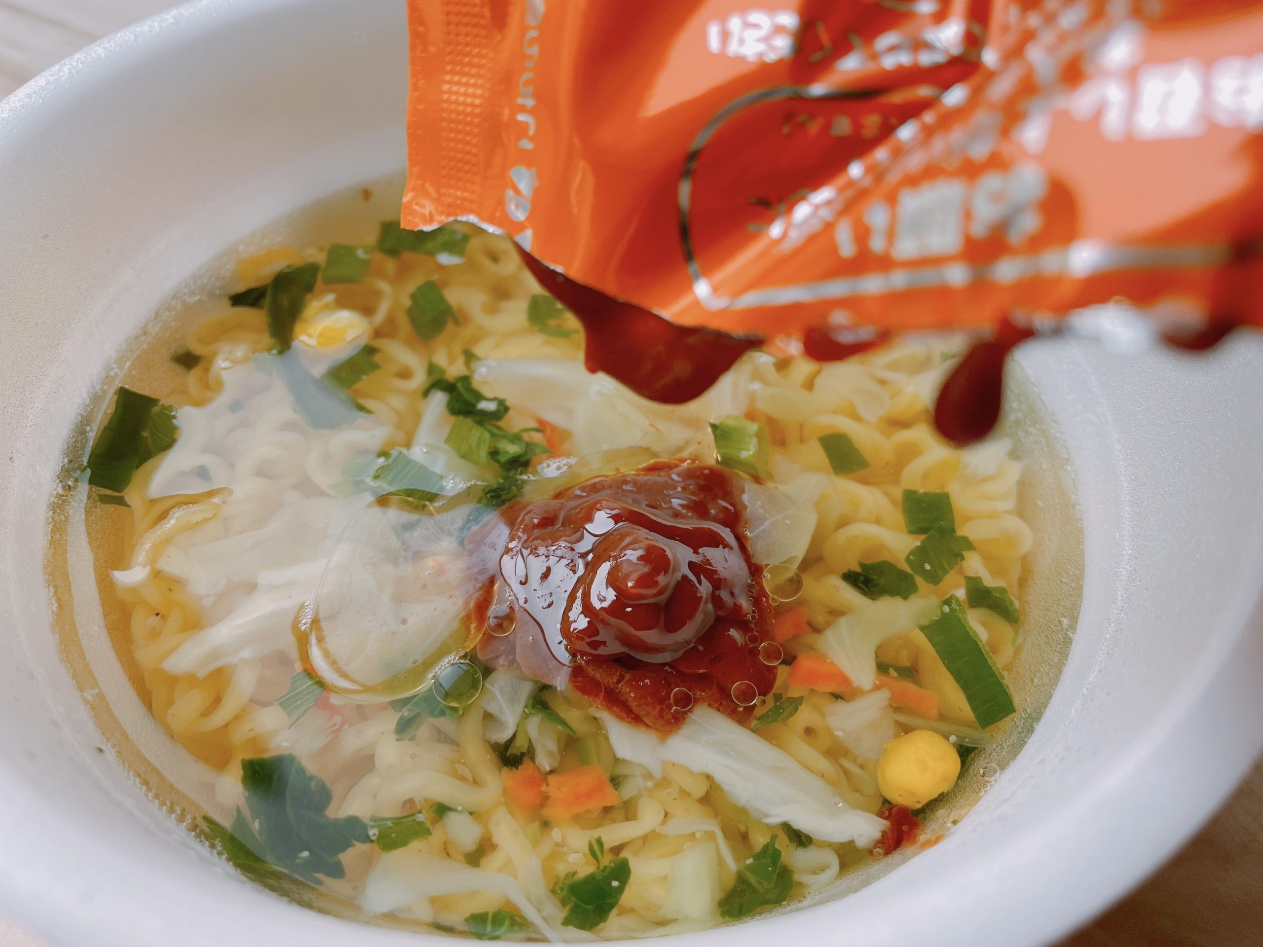 日清麺職人 味噌の後入れ液体スープ